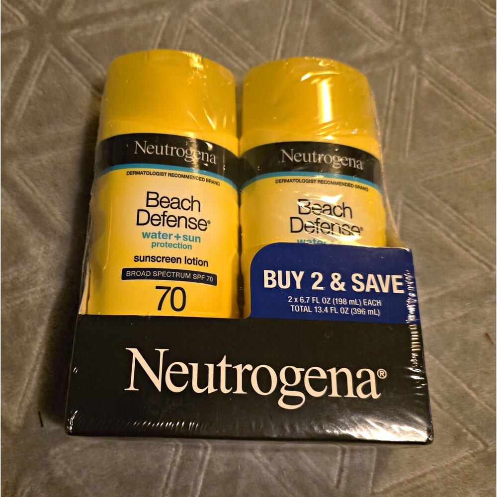 Neutrogena Beach Defense Sunscreen Lotion Broad Spectrum SPF 70, 2 x 6.7 fl oz